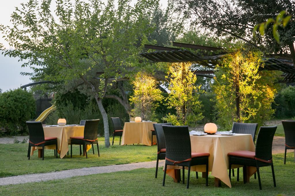 Hotel Ardea Purpurea Villamanrique De La Condesa Esterno foto